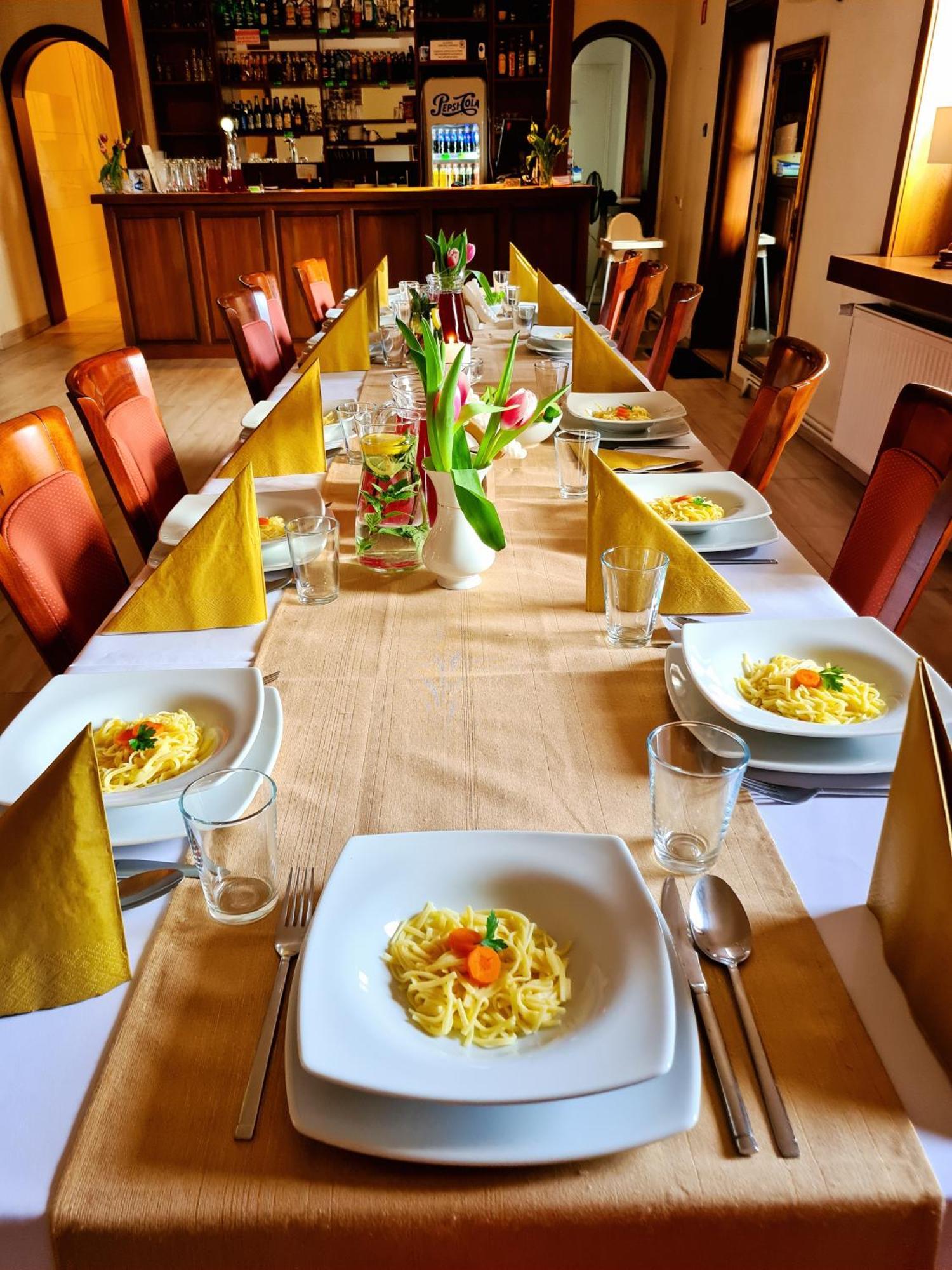 Motel I Restauracja "Pod Baszta" Naglowice Ngoại thất bức ảnh