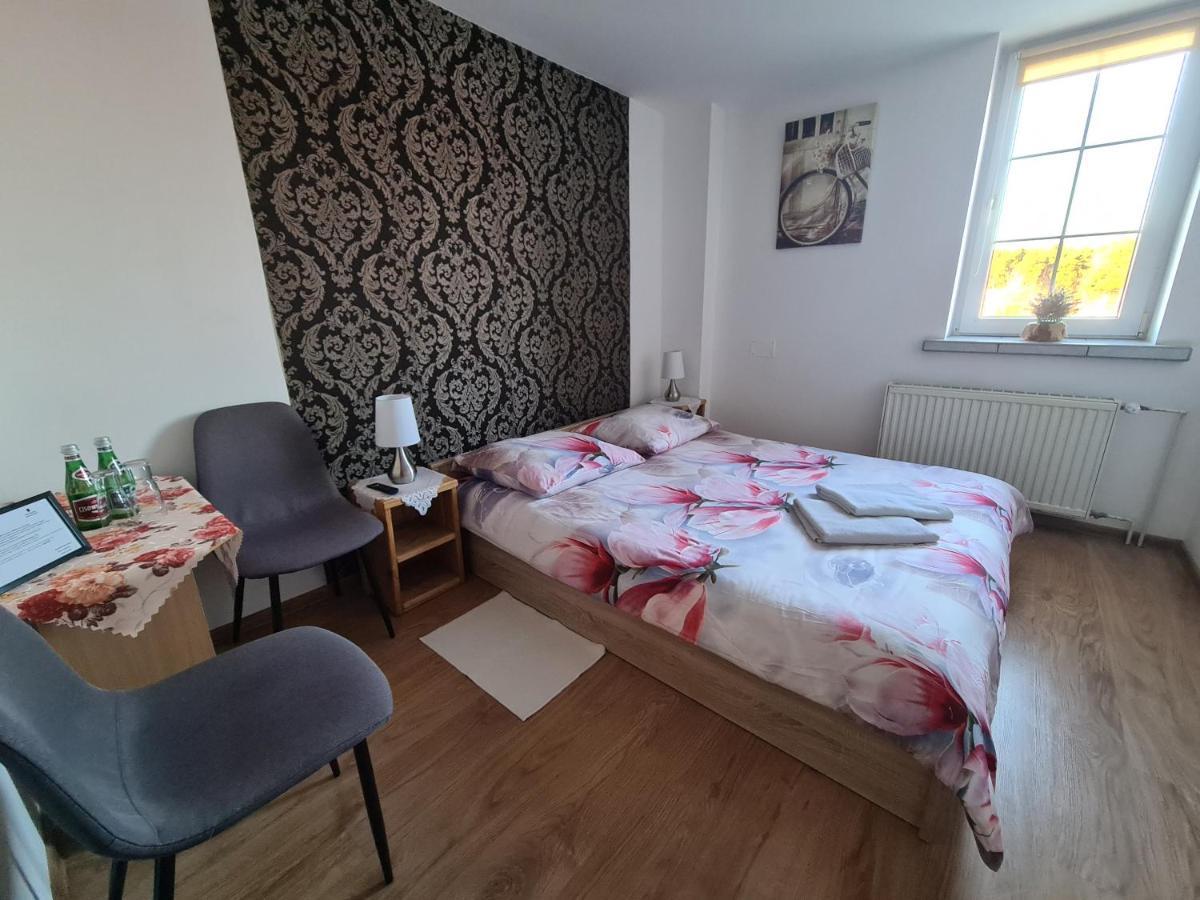 Motel I Restauracja "Pod Baszta" Naglowice Ngoại thất bức ảnh